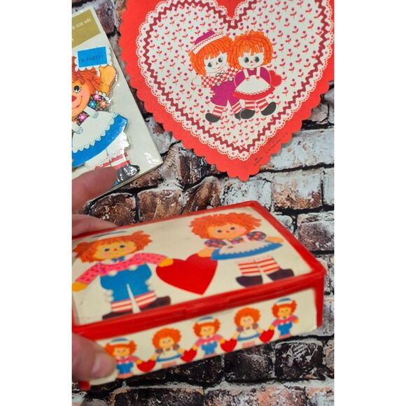 Vintage Raggedy Ann & Andy Invitations & Valentines Some NEW Collectible HTF - Picture 2 of 4